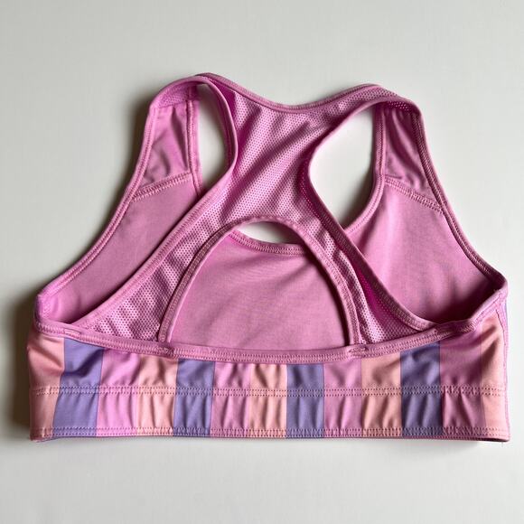 Nike Athletic Shorts & Striped Sports Bra - Picture 13 of 14